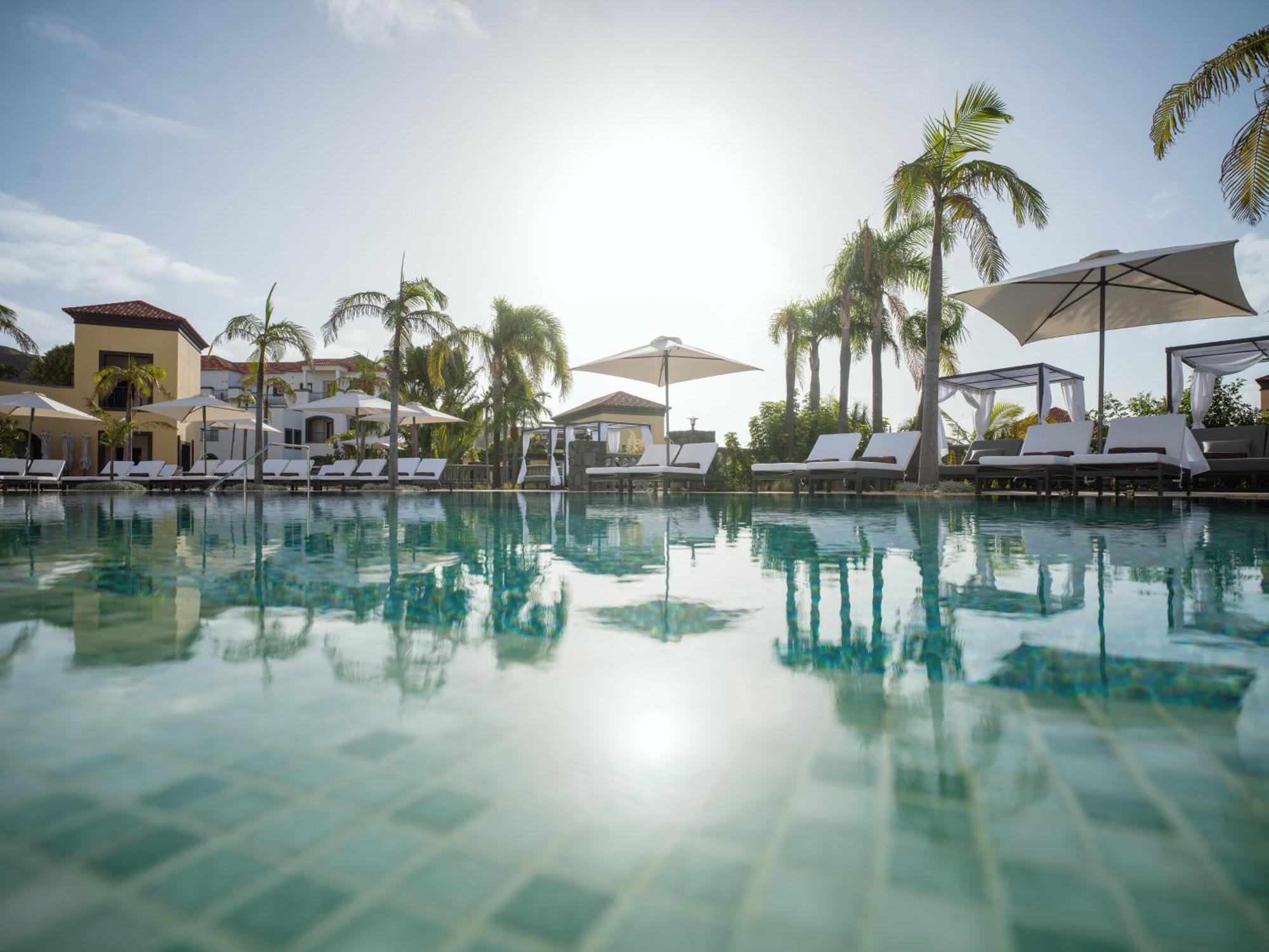 Dreams Madeira Resort Spa & Marina คานิซัล ภายนอก รูปภาพ
