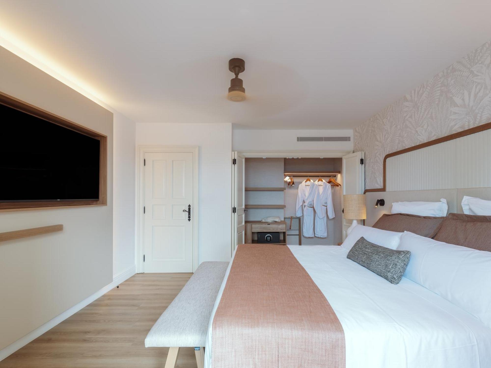 Dreams Madeira Resort Spa & Marina คานิซัล ภายนอก รูปภาพ