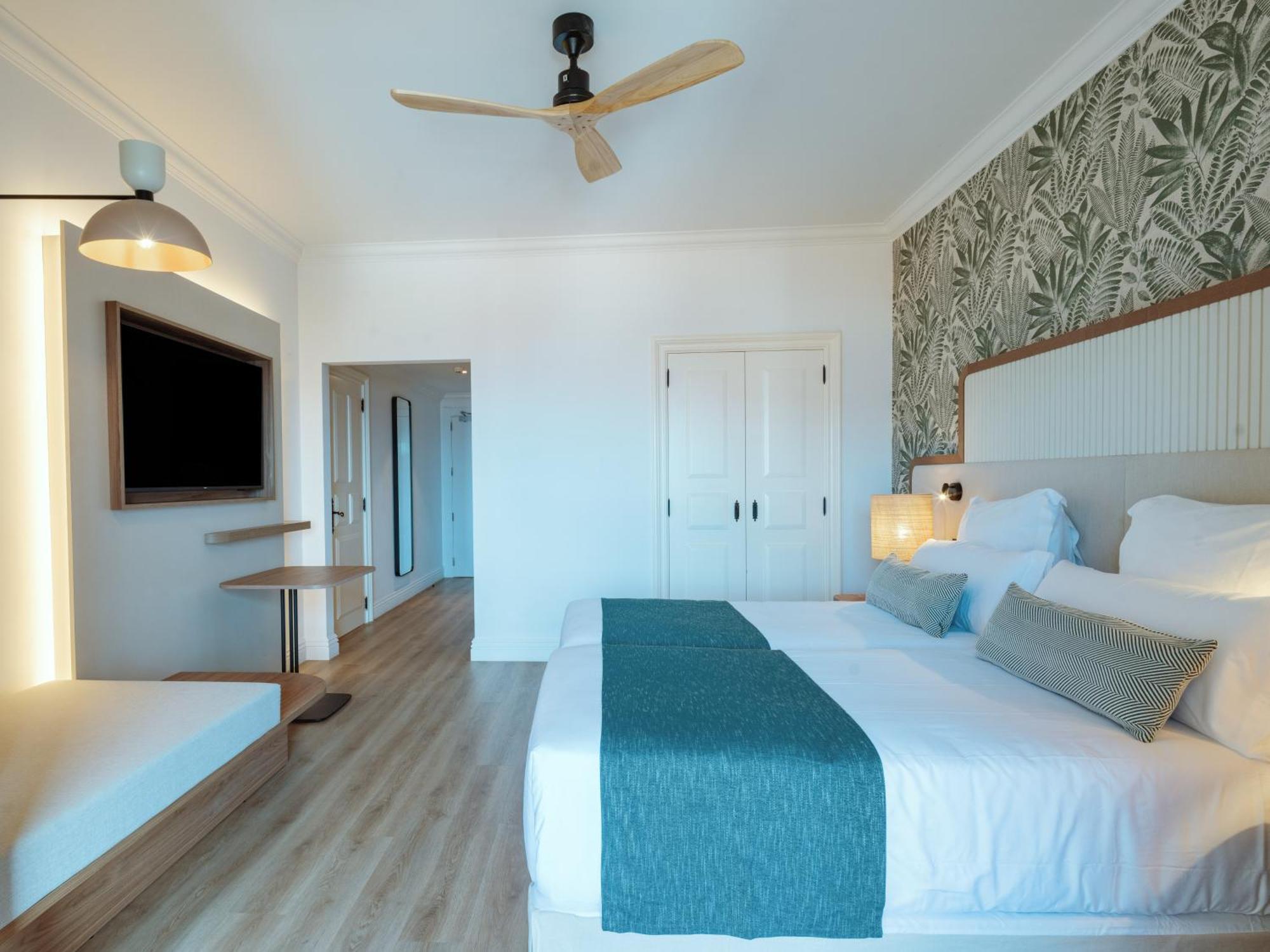 Dreams Madeira Resort Spa & Marina คานิซัล ภายนอก รูปภาพ